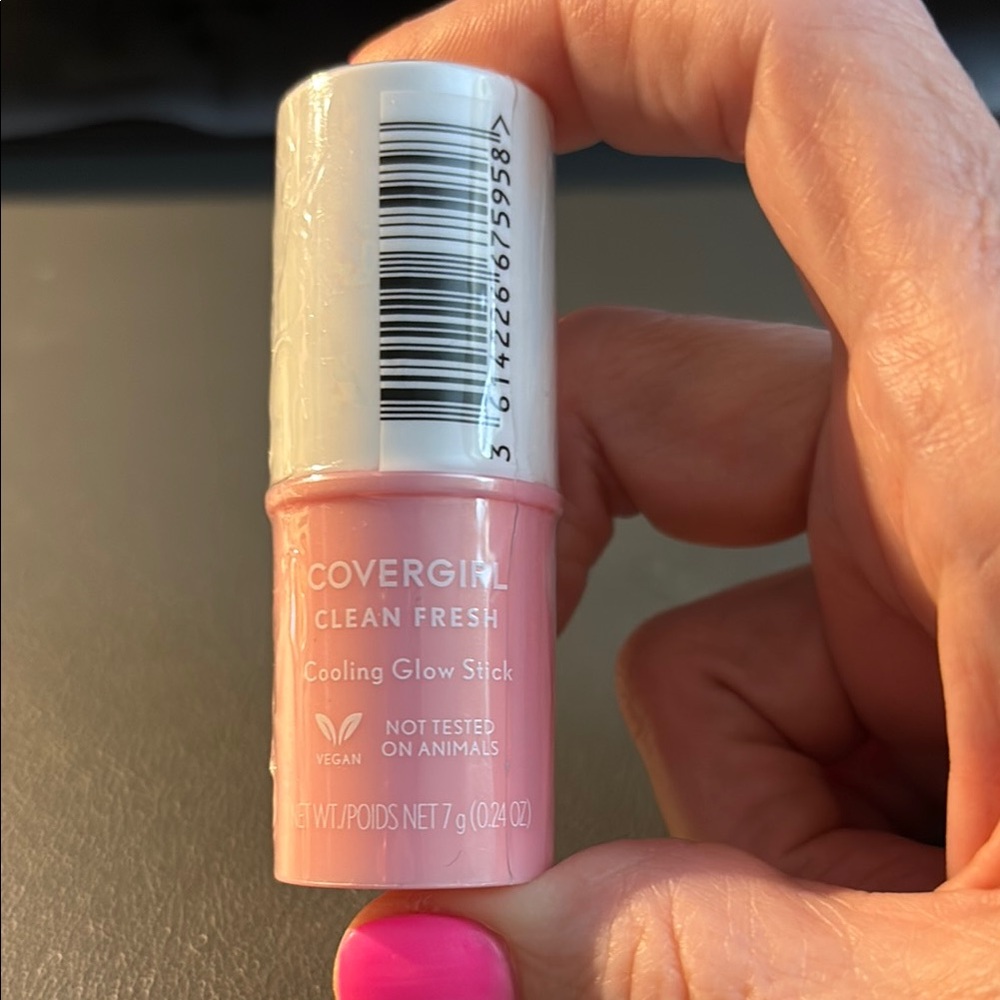 COVERGIRL Clean Fresh Cooling Glow Stick NEW